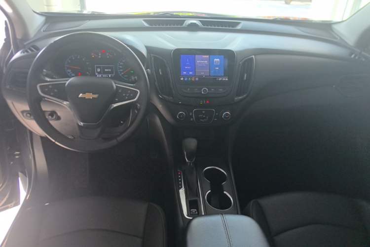 Used Chevrolet Equinox 2021 535T Chijie Edition Center Console