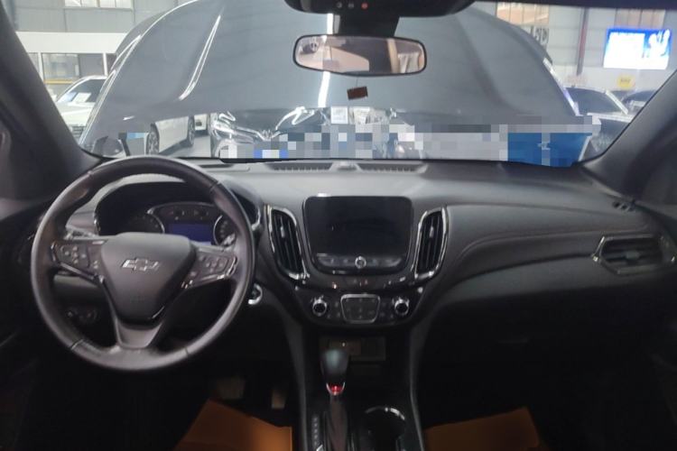 Used Chevrolet Equinox 2021 550T RS Smart Boundary-Pushing Edition Center Console