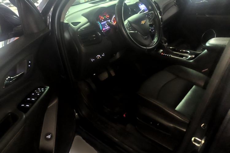 Used Chevrolet Equinox 2021 535T Yujie Edition Driver Seat