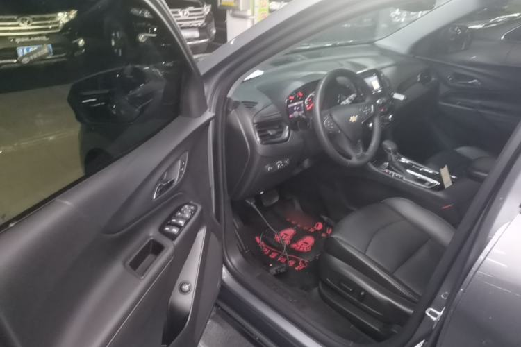 Used Chevrolet Equinox 2021 535T Yujie Edition Driver Seat