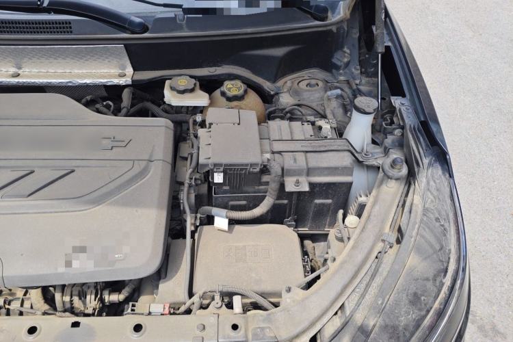 Used Chevrolet Equinox 2021 550T RS Smart Boundary-Pushing Edition Engine Bay Left