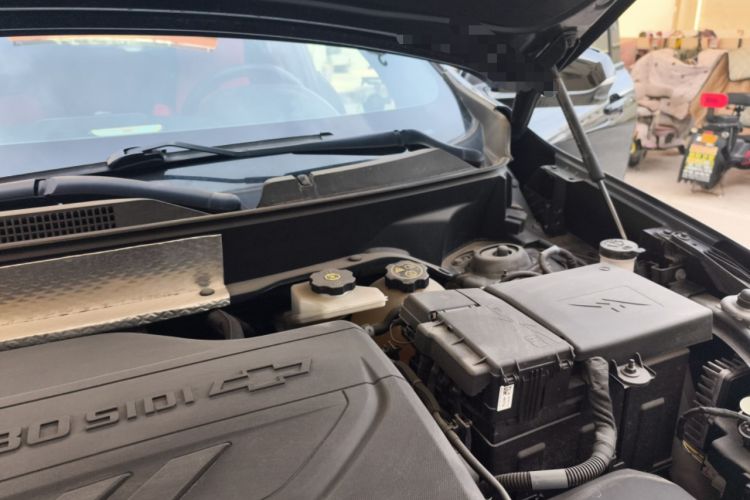 Used Chevrolet Equinox 2021 550T RS Four-Wheel Drive Intelligent Guardian Edition Engine Bay Left
