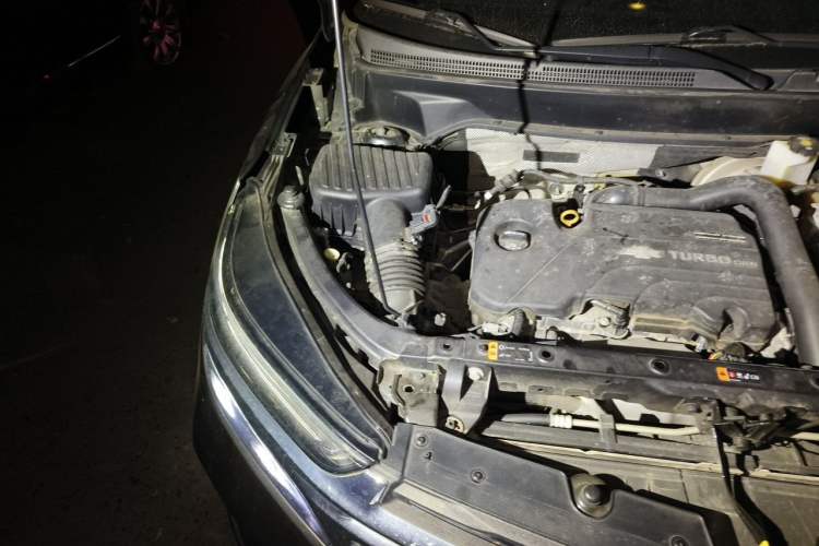 Used Chevrolet Equinox 2021 535T Yujie Edition Engine Bay Right
