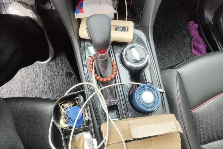Used Chevrolet Equinox 2021 550T RS Smart Boundary-Pushing Edition Gear Lever