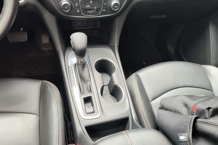 Used Chevrolet Equinox 2021 535T Chijie Edition Gear Lever