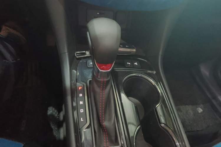 Used Chevrolet Equinox 2021 550T RS Four-Wheel Drive Intelligent Guardian Edition Gear Lever