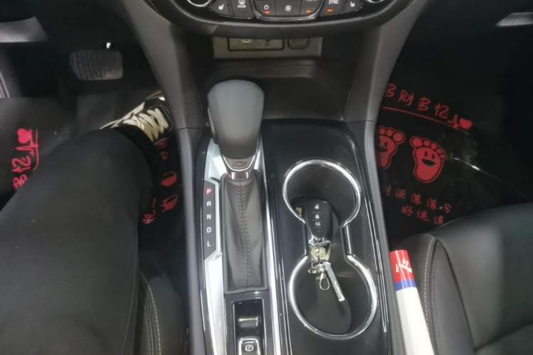 Used Chevrolet Equinox 2021 535T Yujie Edition Gear Lever
