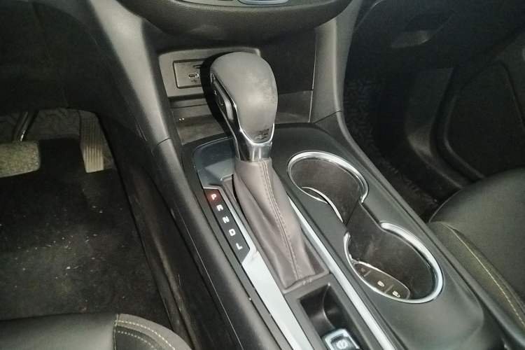 Used Chevrolet Equinox 2021 535T Chijie Edition Gear Lever