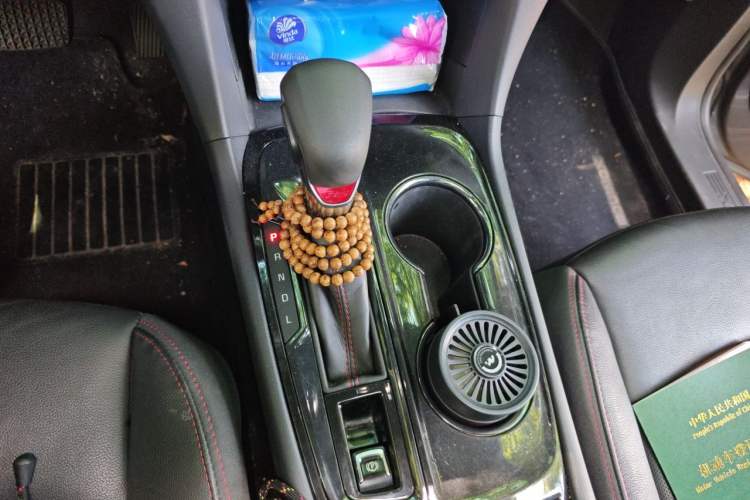 Used Chevrolet Equinox 2021 550T RS Smart Boundary-Pushing Edition Gear Lever