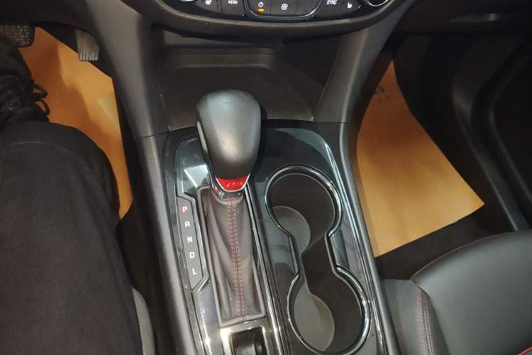 Used Chevrolet Equinox 2021 550T RS Smart Boundary-Pushing Edition Gear Lever