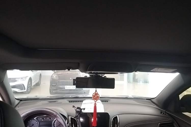 Used Chevrolet Equinox 2021 550T RS Smart Boundary-Pushing Edition Headliner