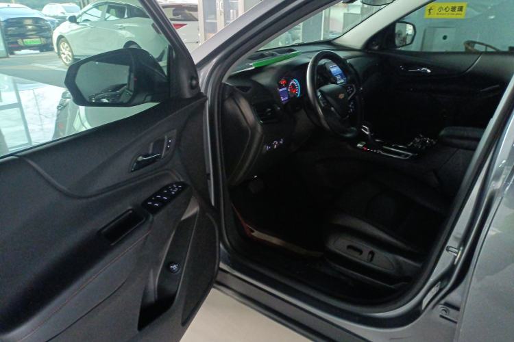 Used Chevrolet Equinox 2021 535T Yujie Edition Interior 3