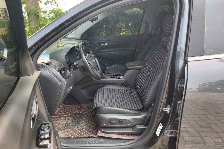Used Chevrolet Equinox 2021 535T Yujie Edition Left Front Seat