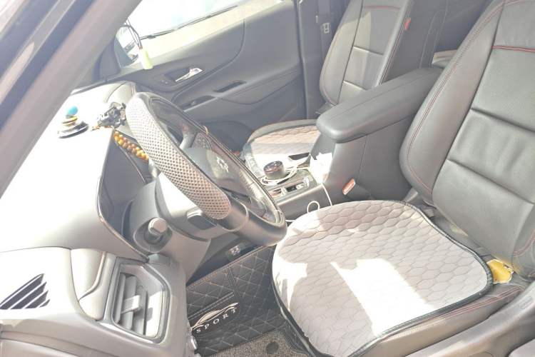 Used Chevrolet Equinox 2021 550T RS Smart Boundary-Pushing Edition Left Front Seat