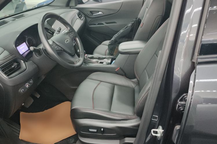 Used Chevrolet Equinox 2021 550T RS Smart Boundary-Pushing Edition Left Front Seat