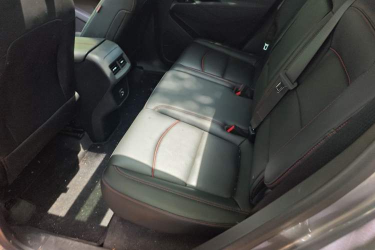 Used Chevrolet Equinox 2021 550T RS Smart Boundary-Pushing Edition Left Rear Seat
