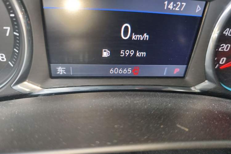 Used Chevrolet Equinox 2021 535T Yujie Edition Odometer Close Up