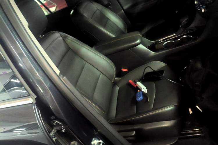 Used Chevrolet Equinox 2021 535T Yujie Edition Right Front Seat