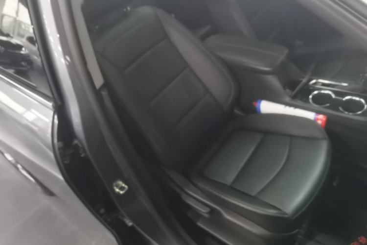 Used Chevrolet Equinox 2021 535T Yujie Edition Right Front Seat