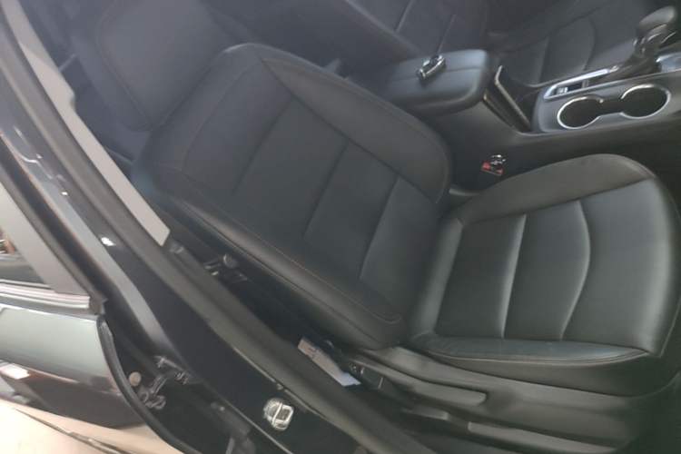 Used Chevrolet Equinox 2021 535T Chijie Edition Right Front Seat
