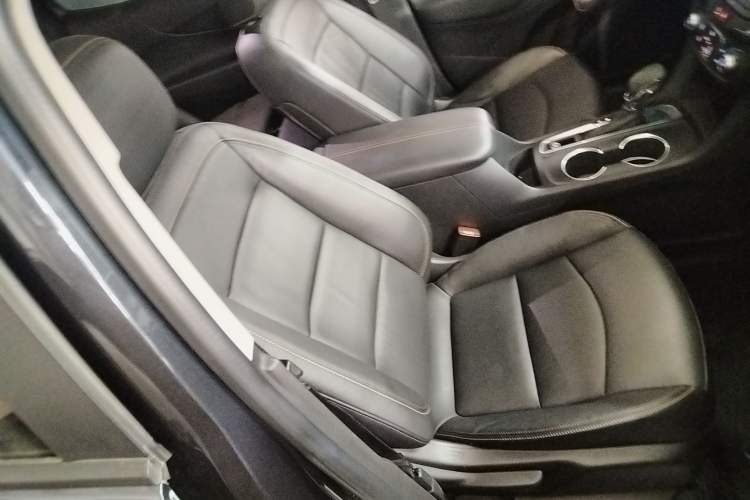 Used Chevrolet Equinox 2021 535T Chijie Edition Right Front Seat