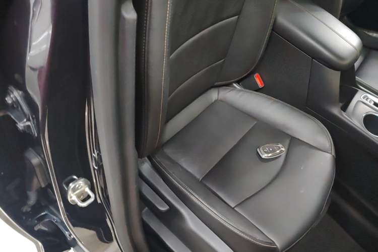 Used Chevrolet Equinox 2021 535T Chijie Edition Right Front Seat