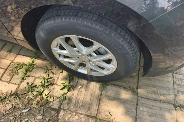 Used Chevrolet Equinox 2021 535T Yujie Edition Right Front Wheel Hub