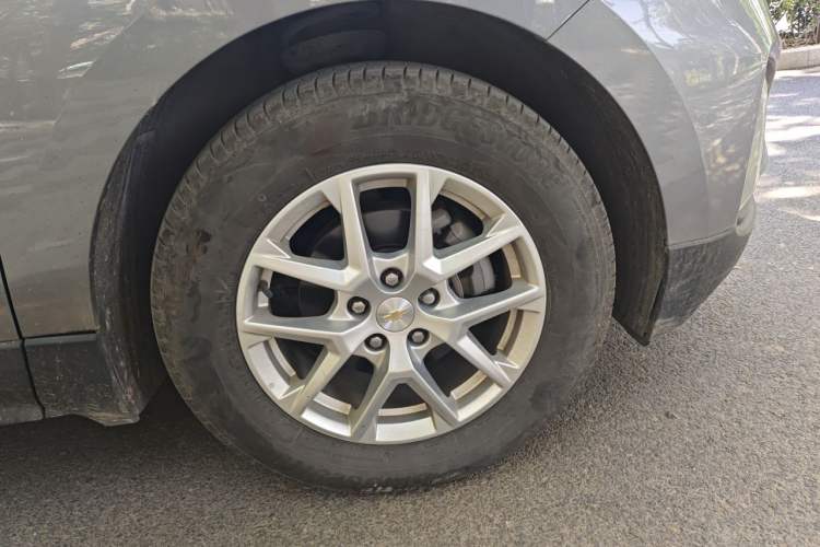 Used Chevrolet Equinox 2021 535T Lingjie Edition Right Front Wheel Hub