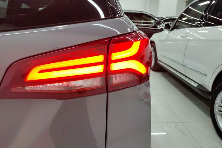 Used Chevrolet Equinox 2021 535T Yujie Edition Right Rear Taillight