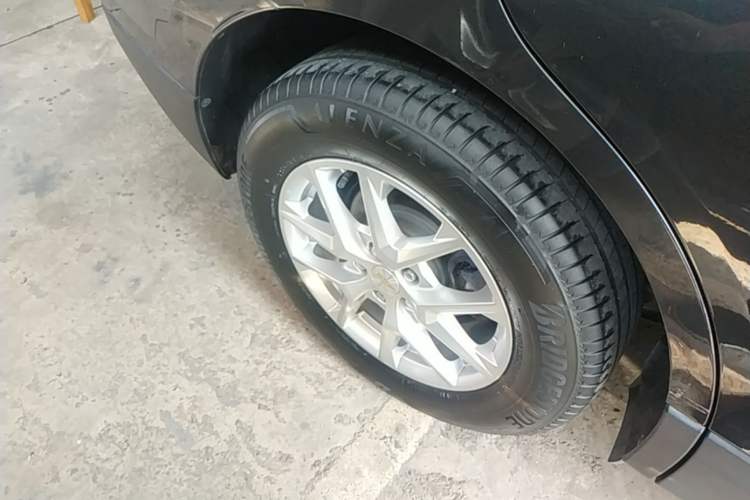 Used Chevrolet Equinox 2021 535T Chijie Edition Right Rear Wheel Hub