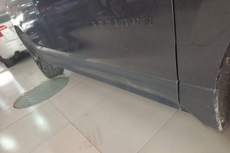 Used Chevrolet Equinox 2021 550T RS Four-Wheel Drive Intelligent Guardian Edition Right Side Sill