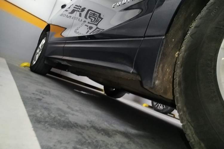 Used Chevrolet Equinox 2021 535T Chijie Edition Right Side Sill