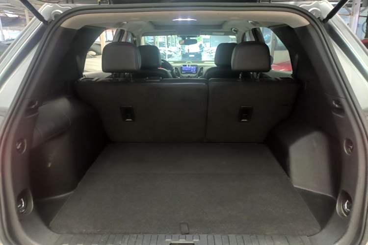 Used Chevrolet Equinox 2021 535T Chijie Edition Trunk