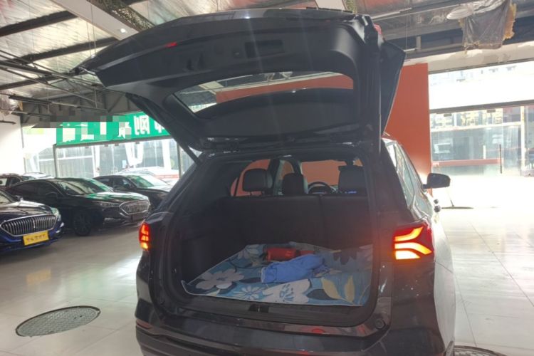 Used Chevrolet Equinox 2021 550T RS Four-Wheel Drive Intelligent Guardian Edition Trunk