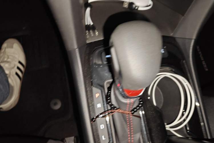 Used Chevrolet Equinox 2021 550T RS Four-Wheel Drive Intelligent Guardian Edition Gear Lever