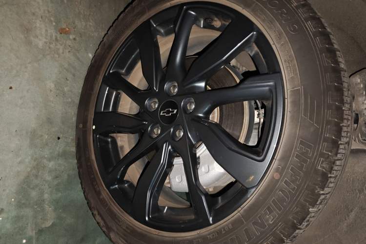 Used Chevrolet Equinox 2021 550T RS Four-Wheel Drive Intelligent Guardian Edition Right Front Wheel Hub