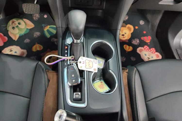 Used Chevrolet Equinox 2021 535T Chijie Edition Gear Lever