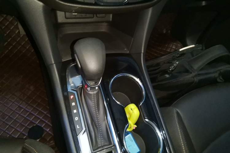 Used Chevrolet Equinox 2021 535T Yujie Edition Gear Lever