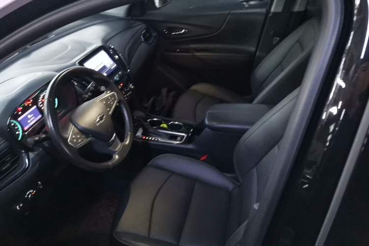 Used Chevrolet Equinox 2021 535T Yujie Edition Left Front Seat