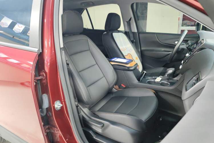 Used Chevrolet Equinox 2021 535T Chijie Edition Right Front Seat
