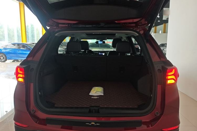 Used Chevrolet Equinox 2021 535T Yujie Edition Trunk