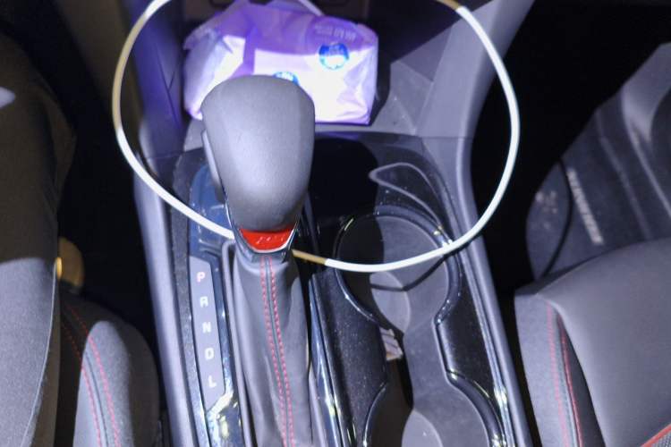 Used Chevrolet Equinox 2021 550T RS Smart Boundary-Pushing Edition Gear Lever