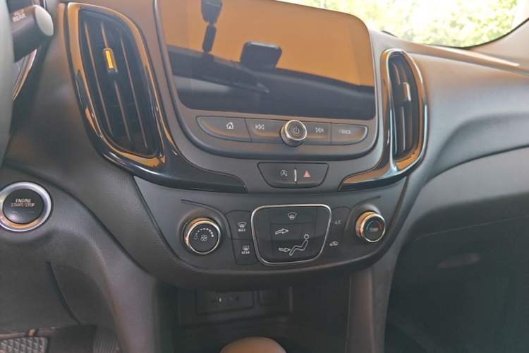 Used Chevrolet Equinox 2021 535T Chijie Edition Audio And AC Panel