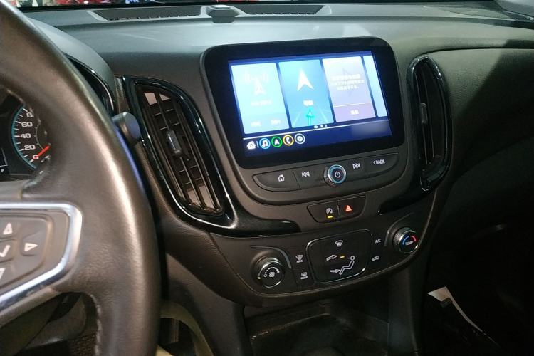 Used Chevrolet Equinox 2021 535T Chijie Edition Audio And AC Panel