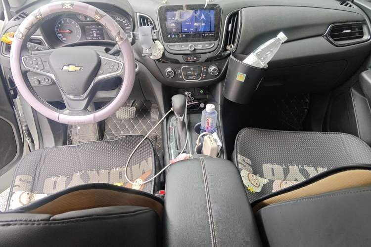 Used Chevrolet Equinox 2021 535T Chijie Edition Center Console