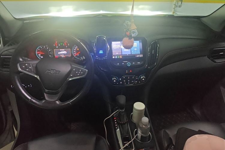 Used Chevrolet Equinox 2021 535T Yujie Edition Center Console