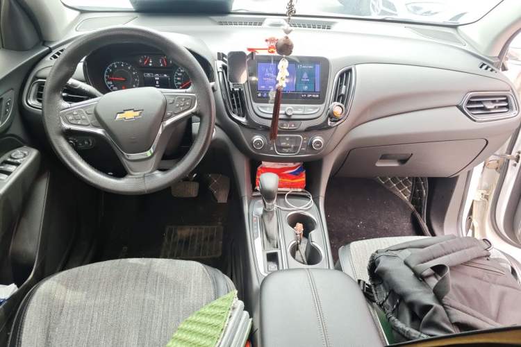 Used Chevrolet Equinox 2021 535T Chijie Edition Center Console