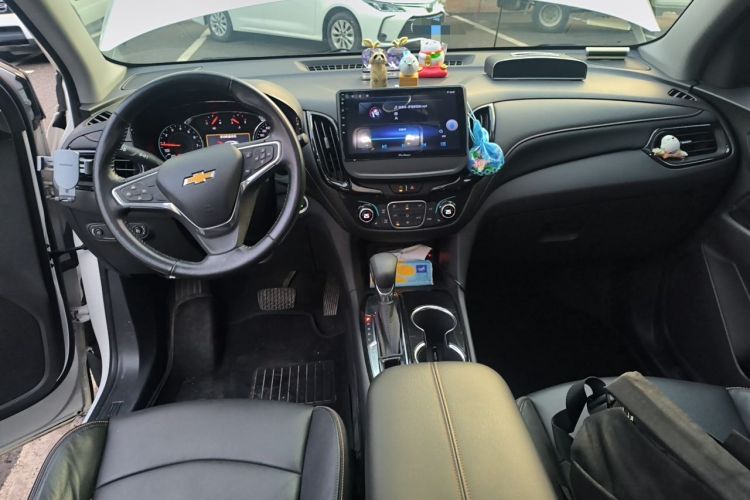 Used Chevrolet Equinox 2021 535T Yujie Edition Center Console