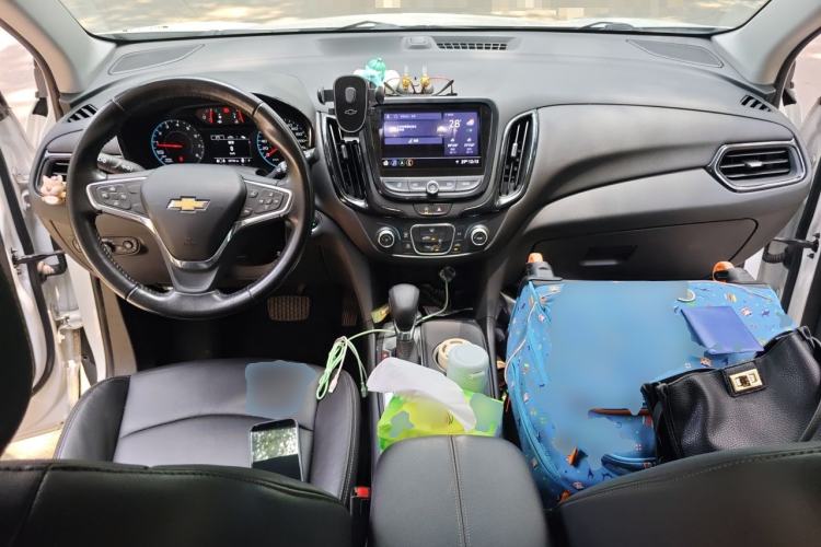 Used Chevrolet Equinox 2021 535T Chijie Edition Center Console