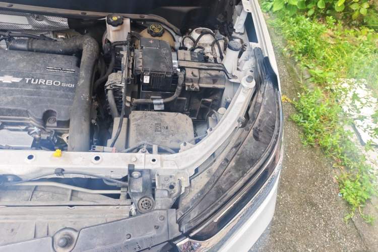 Used Chevrolet Equinox 2021 535T Chijie Edition Engine Bay Left